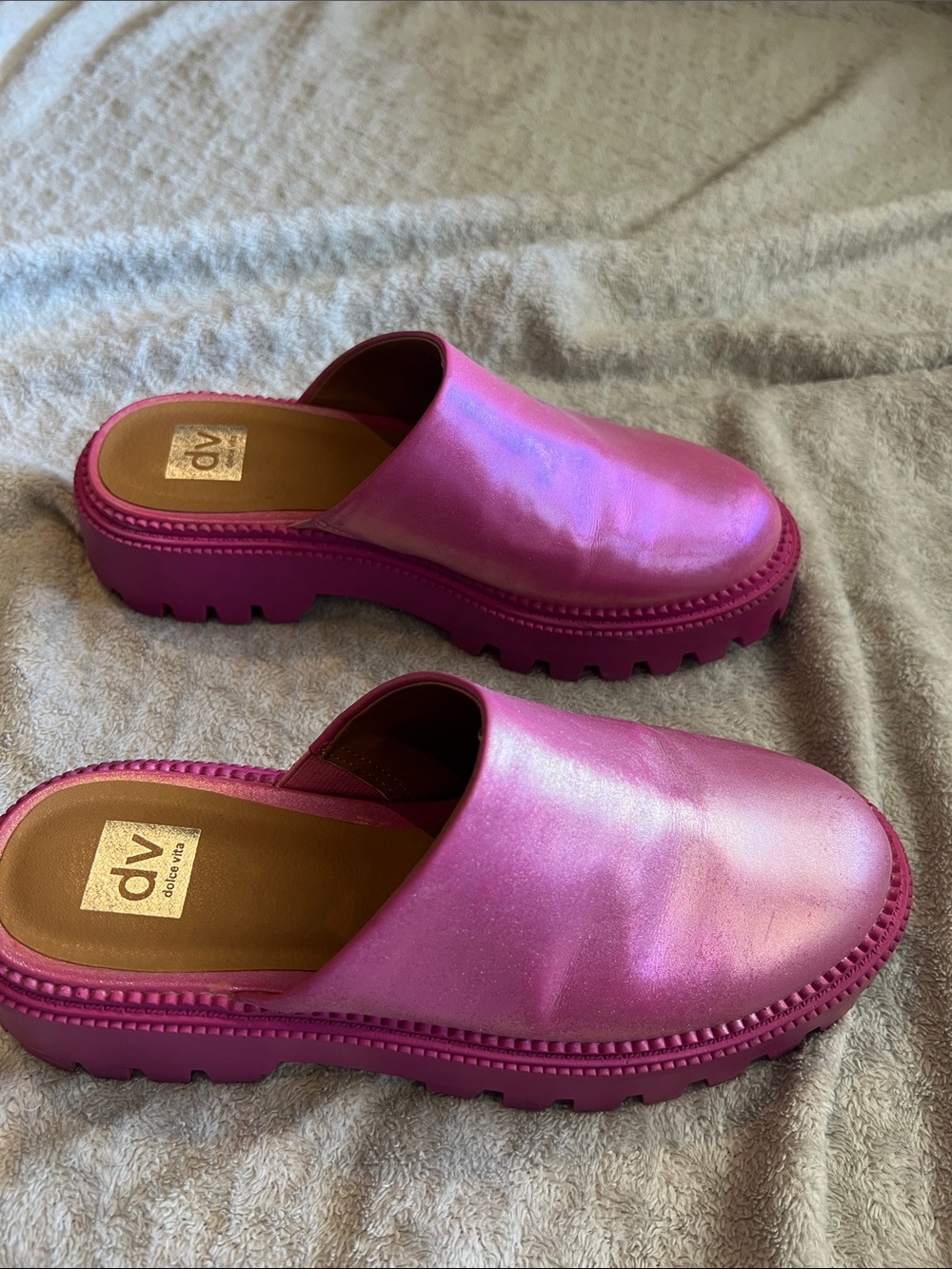 DV by Dolce Vita Metallic Hot Pink Platform Clogs